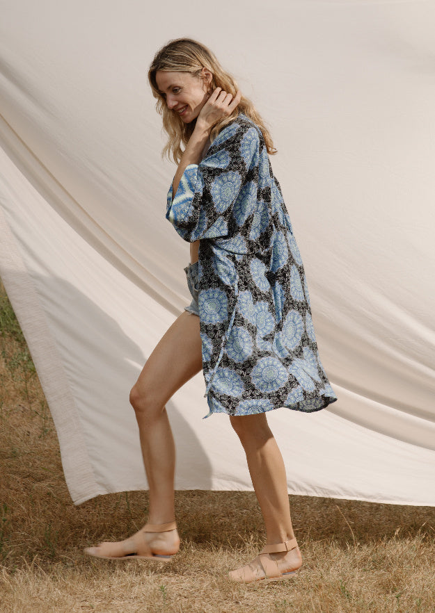 Imogen Kimono // Visions Print