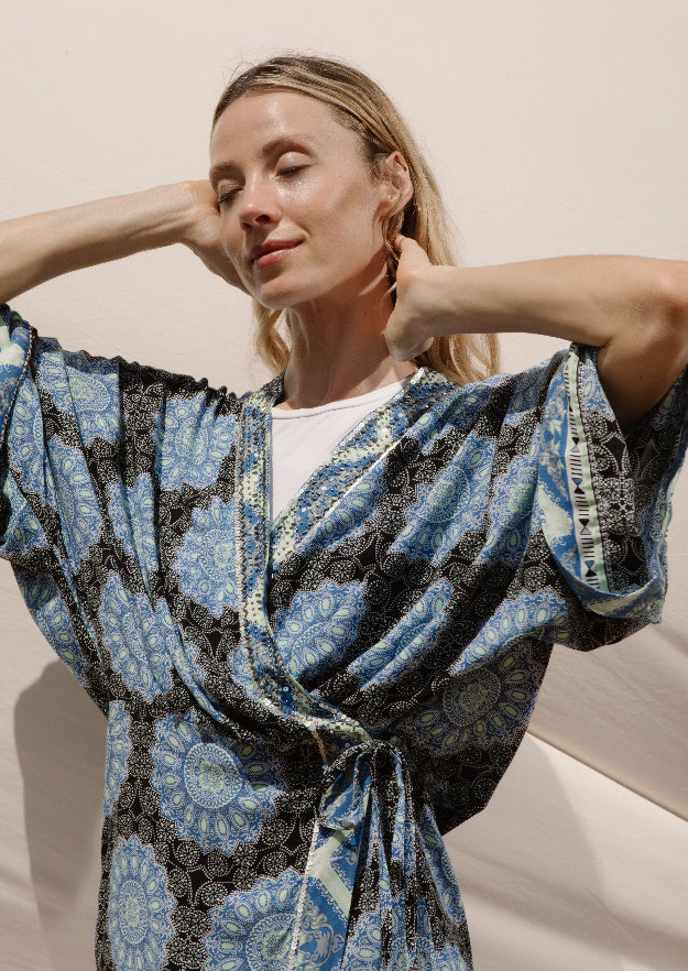 Imogen Kimono // Visions Print