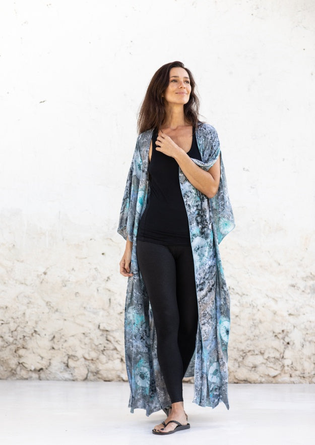 Lola Kaftan // Bora Tie Dye - Blue